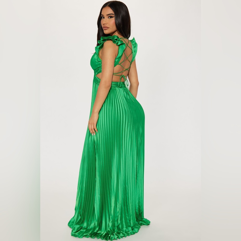 Fashion Nova Ariana Pleated Maxi Dress - Vibrant Green | S - Picture 3 of 13